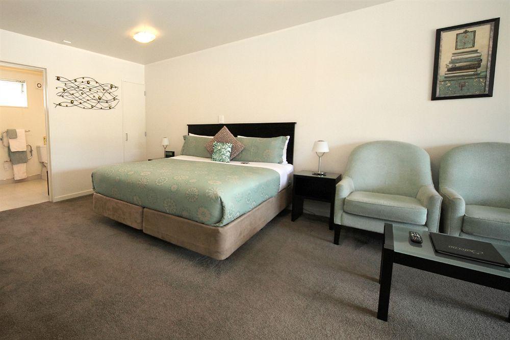 Salerno Motel Apartments Christchurch Kültér fotó A room at the hotel