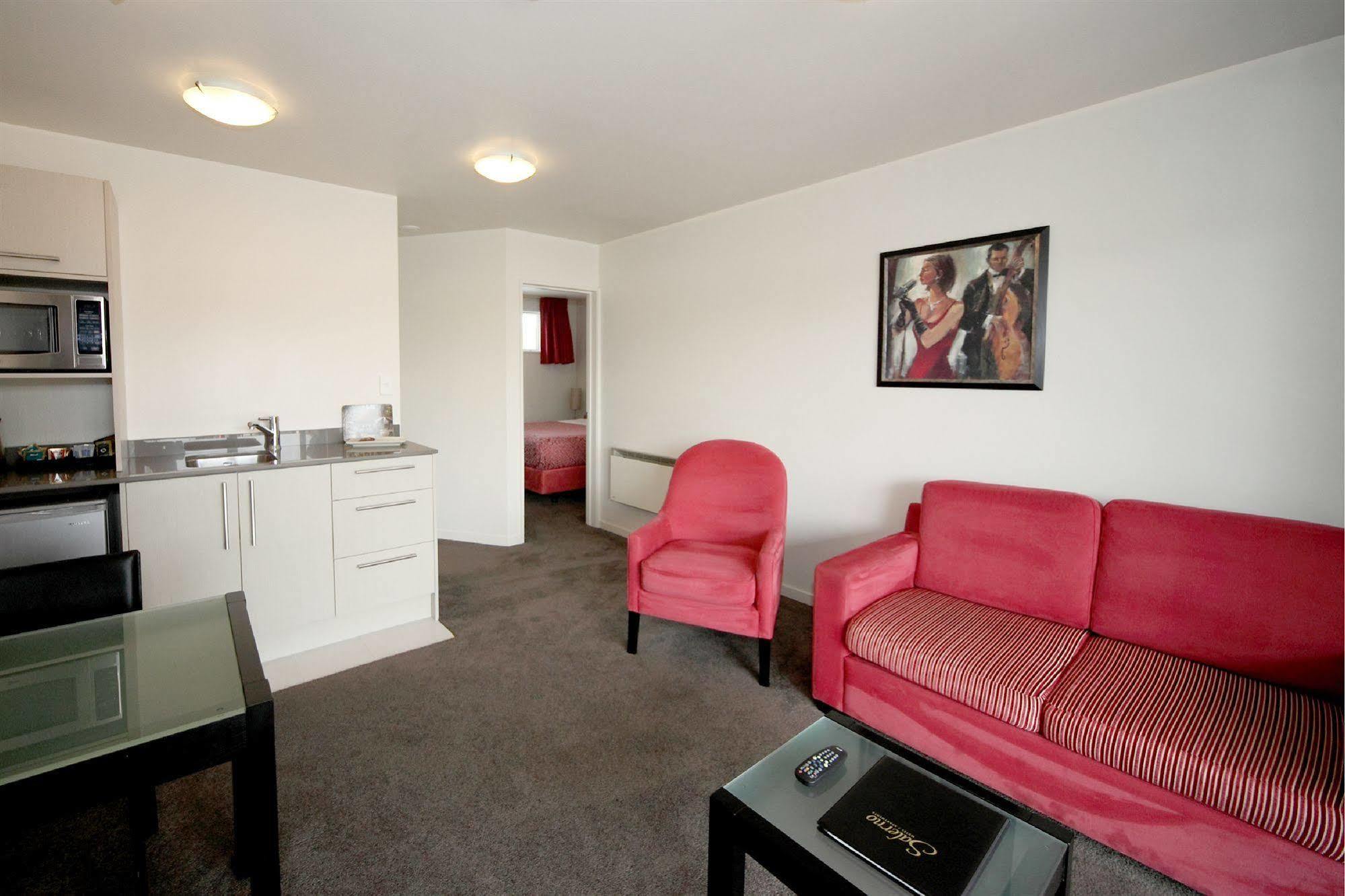 Salerno Motel Apartments Christchurch Kültér fotó A typical one-bedroom apartment