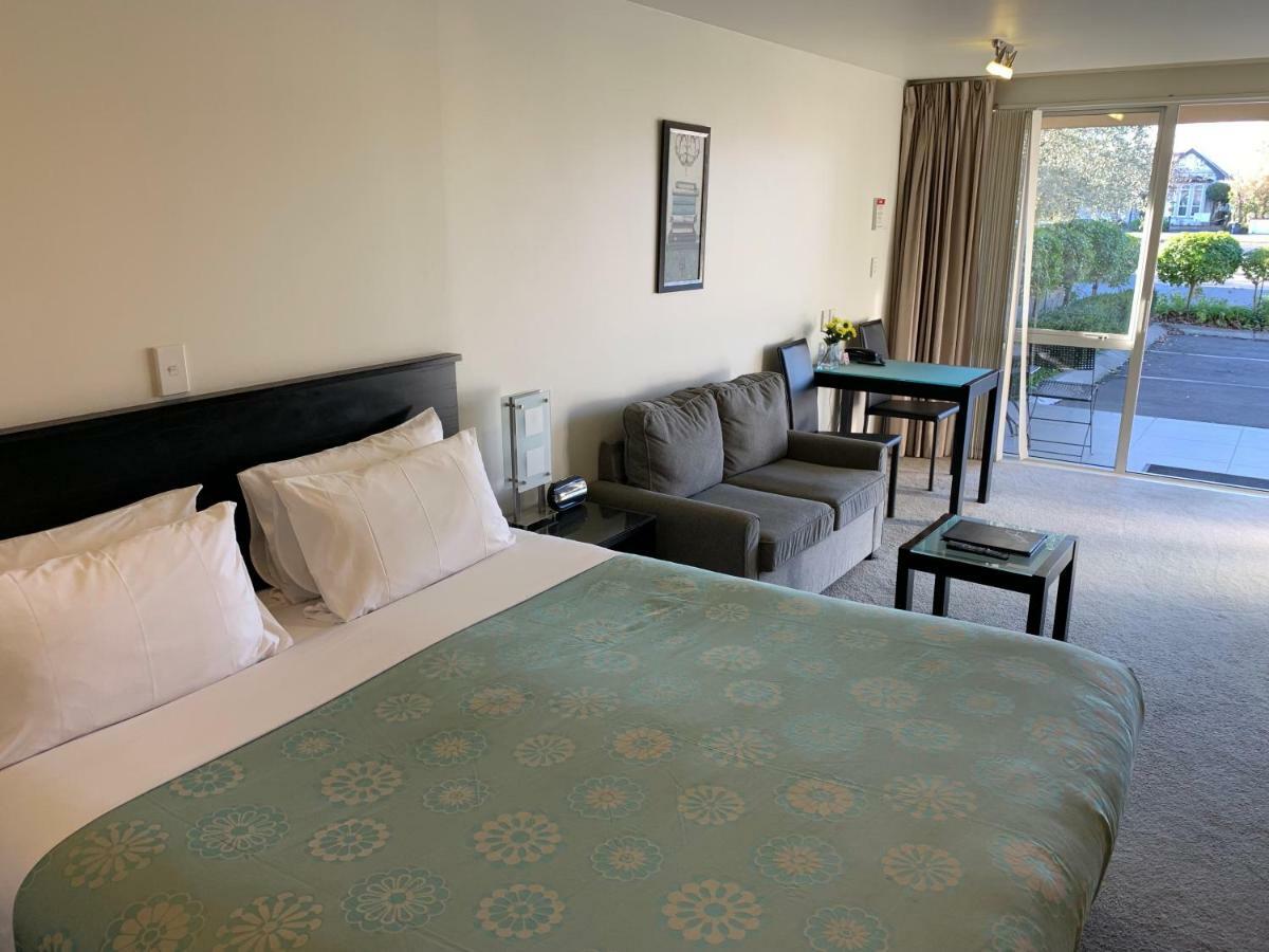 Salerno Motel Apartments Christchurch Kültér fotó A typical motel room